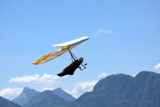 Coupe Icare : deux morts en deltaplane, les vols repris en hommage