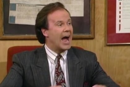 Dennis Haskins, M. Belding de « Sauvés par le gong », est mort à 75 ans