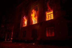 Paris 20e : des mortiers d'artifice «pour un mariage» font exploser un appartement, 100 résidents évacués version, été, 50rsquoinside , partir, 16