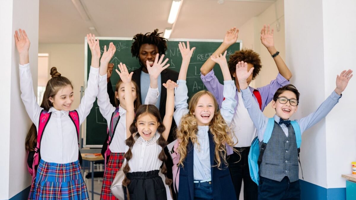 Périscolaire à Paris : plus de quinze familles portent plainte contre Grégoire et Hidalgo