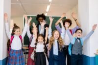 Périscolaire à paris : plus de quinze familles portent plainte contre grégoire et hidalgo Nnadi genou OM