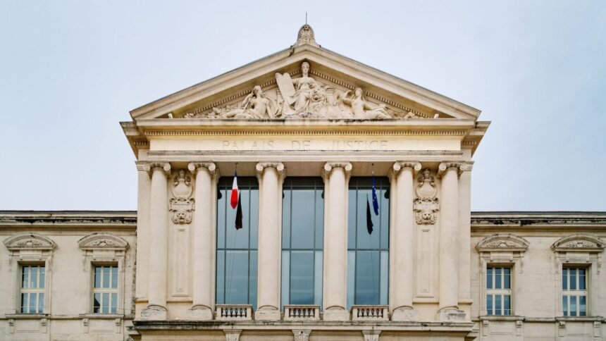 Rachida dati va réintégrer la magistrature à deux semaines de son procès pour corruption Rachida Dati magistrature corruption