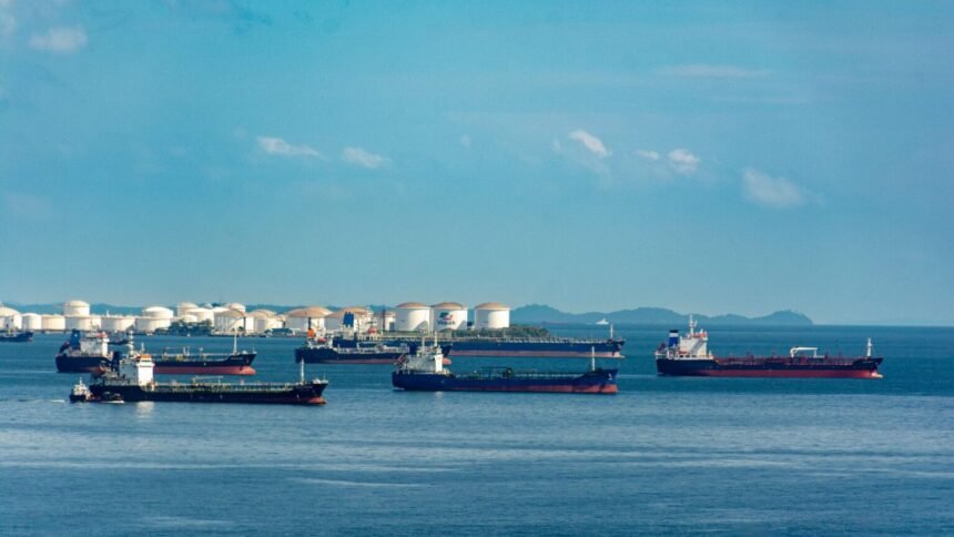 Iran : des missiles américains auraient visé un pétrolier près de kharg island Kharg Island Iran frappes américaines