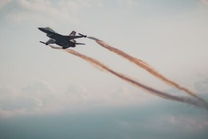 Iran : les états-unis frappent un 2e jour, téhéran attaque des bases américaines Iran : les États-Unis frappent un 2e jour, Téhéran attaque des bases américaines