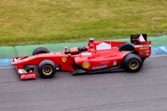 Kimi Antonelli remporte le Grand Prix d'Italie depuis la 19e place à Monza