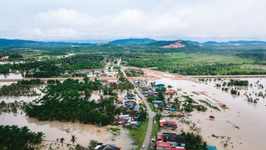 Népal : le bilan des crues dépasse les 1 000 morts, 4 200 disparus