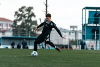 Mercato : l'ol recrute le défenseur ismaël jabateh, en provenance d'autriche Mercato : l'OL recrute le défenseur Ismaël Jabateh, en provenance d'Autriche