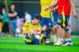 Om : nnadi refuse l'opération du genou pour revenir plus vite OM : Nnadi refuse l'opération du genou pour revenir plus vite