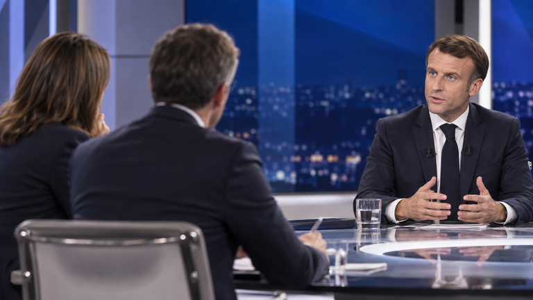 Emmanuel macron sera interrogé simultanément sur tf1 et france 2 jeudi 24 septembre 2026 à partir de 20 heures vendanges Bourgogne 2026 précocité