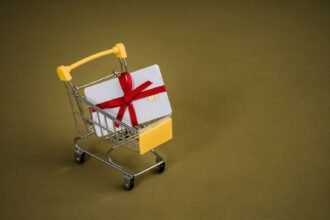 Honfleur : il dépense 25 000 € grâce au bug d'une carte-cadeau à 150 €