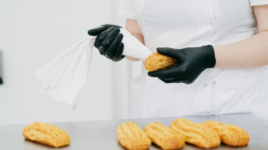 Le meilleur pâtissier saison 15 : olivier minne hérite d'une audience en recul Le Meilleur Pâtissier saison 15 : Olivier Minne hérite d'une audience en recul