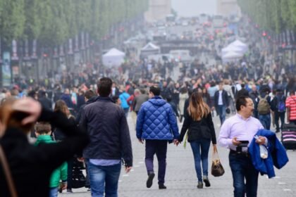 Messe du pape aux Champs-Élysées : les accès ferment à 13 h, office à 15 h