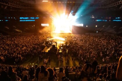 Oasis dévoile sa tournée 2027 ce lundi à 17 h, Paris visé par un teaser