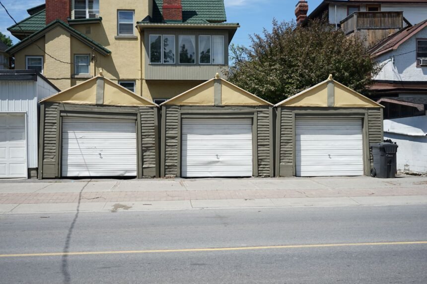 Orléans : la « marche de garage à 10 000 euros » qui affole le web