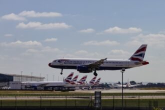 Panne à Heathrow : plus de 1 300 vols annulés, vos droits