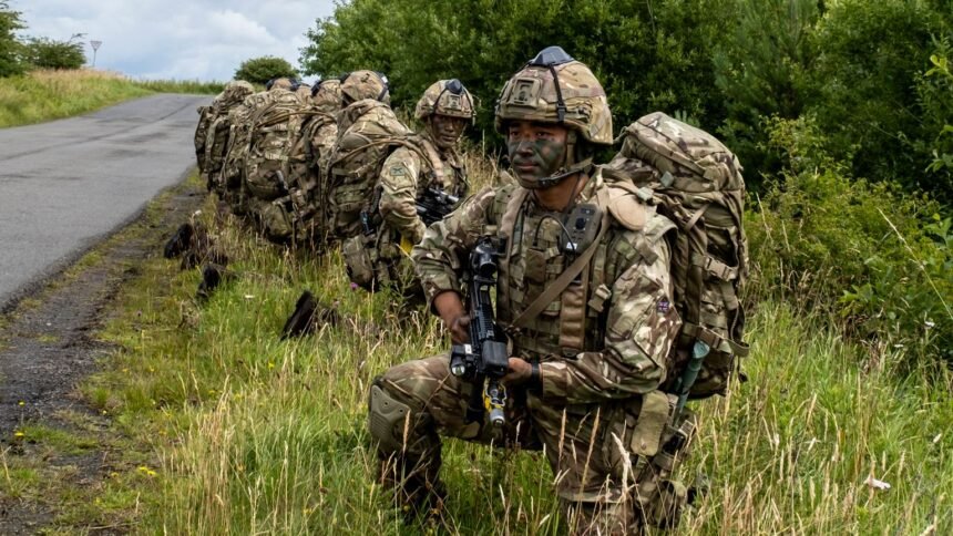 Raf fairford : whelford évacué, arrestations pour soupçons d'explosifs RAF Fairford : Whelford évacué, arrestations pour soupçons d'explosifs