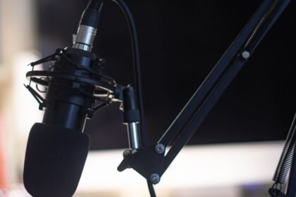 Studio 174 : Hugo Clément et Influx lancent un studio de podcasts vidéo
