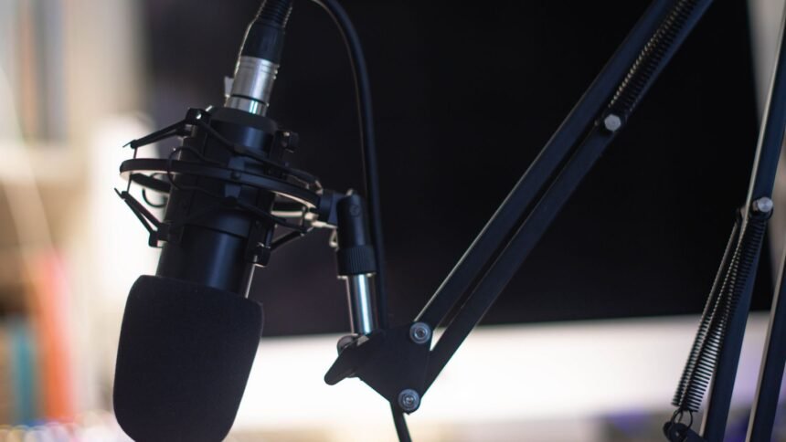 Studio 174 : Hugo Clément et Influx lancent un studio de podcasts vidéo