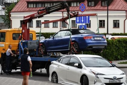 Tarif fourrière : 127,65 € l'enlèvement, puis 6,75 € par jour (29 € à Paris)