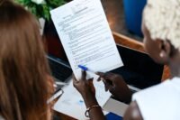 Transparence des salaires : écarts corrigés au-delà de 5 %, ce que vous pourrez exiger Franchises médicales