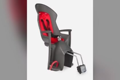 Rappel conso : porte-bébé Buddy de Hamax vendu chez Decathlon, risque d&rsquo;étouffement