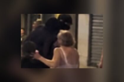 Octogénaires dépouillés à Paris : la photo virale générée par IA, selon CheckNews