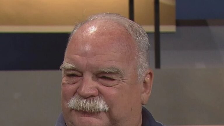 Richard riehle est mort : l'acteur de parents à tout prix avait 78 ans Richard Riehle est mort : l’acteur de Parents à tout prix avait 78 ans