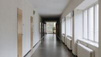Blocage des lycées à tours : plus de 30 gardes à vue, très majoritairement des mineurs dj, hamida, proche, milliard, vues
