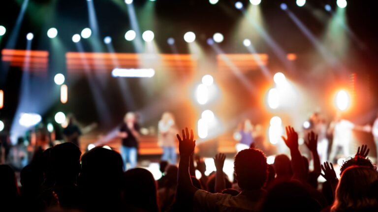 Zénith de Rouen : concert gratuit ce dimanche avec Caravan Palace et Skip the Use
