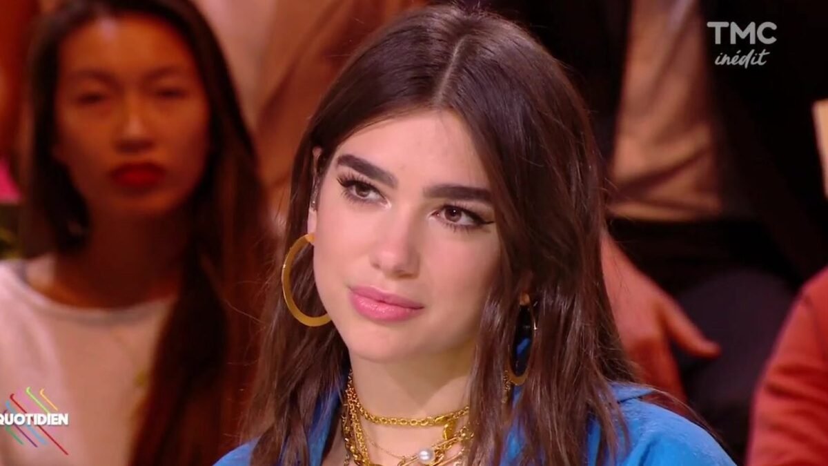 Dua Lipa sur le plateau de Quotidien, sur TMC