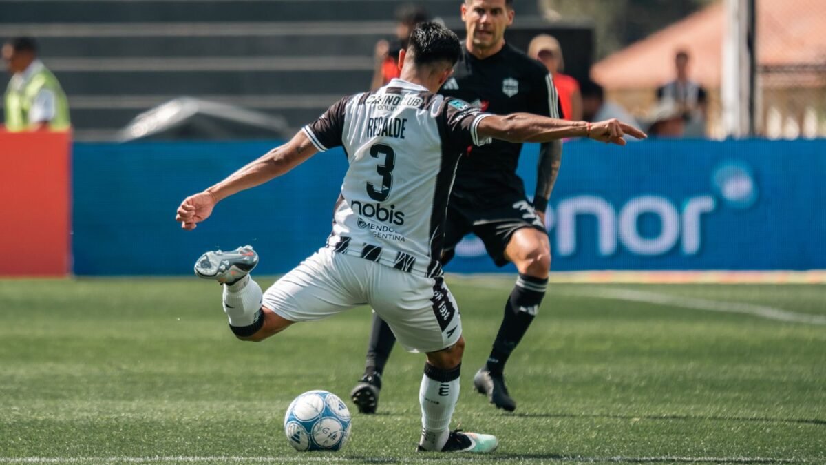 Photo d’illustration en lien avec : OL – Angers reporté à dimanche 17h15 : sur quelle chaîne voir le match