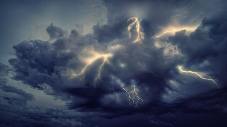 Gard et Hérault : vigilance orange pluie-inondation et orages mardi dès 22 h