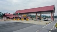 Péage a69 : atosca fixe 8,50 € par sens, 20,40 € l'aller-retour Péage A69 : Atosca fixe 8,50 € par sens, 20,40 € l'aller-retour