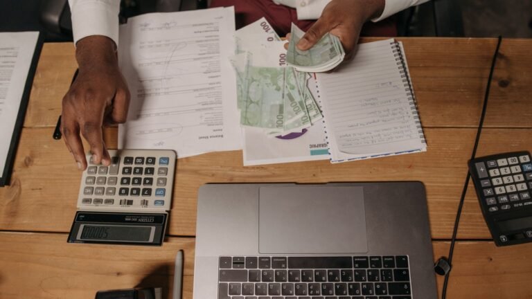 Smic janvier 2027 : 12,31 € aujourd'hui, +19,71 € brut si l'indice d'août tient Smic janvier 2027 : 12,31 € aujourd'hui, +19,71 € brut si l'indice d'août tient