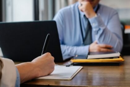 Unédic : 2 Md€ prélevés par l’État en 2027, aucune baisse d’allocation annoncée