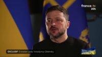 Zelensky se dit trahi par Trump, Washington soupçonné d'avoir retenu des alertes