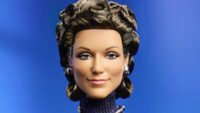 Barbie céline dion : mattel sort une poupée inspirée des oscars 1998 Barbie Céline Dion : Mattel sort une poupée inspirée des Oscars 1998