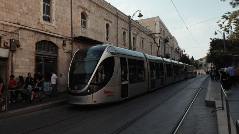 Grève lignes d'azur à nice du 23 au 25 octobre : bus et tram, ce qu'il faut prévoir Grève Lignes d'Azur à Nice du 23 au 25 octobre : bus et tram, ce qu'il faut prévoir